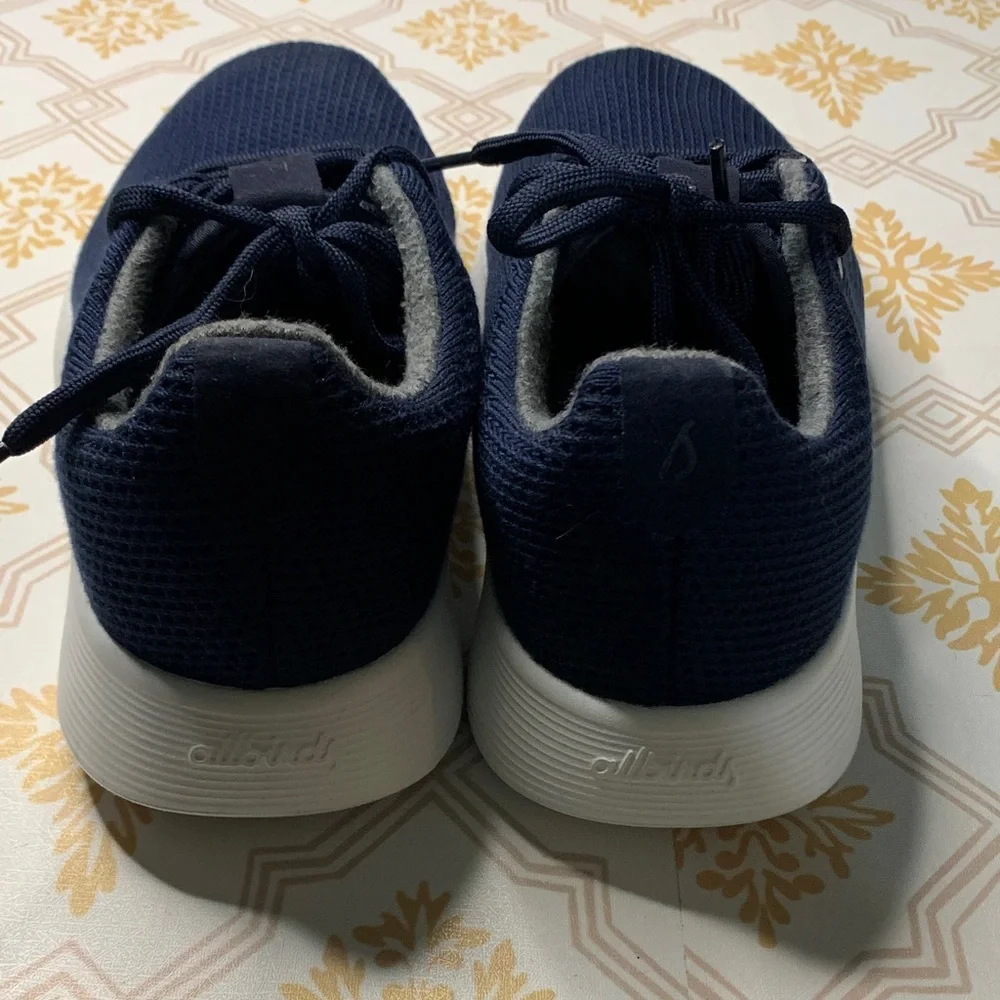 Women Allbirds Midnight Blue Knit Sneakers with White Soles - Picture 3 of 6